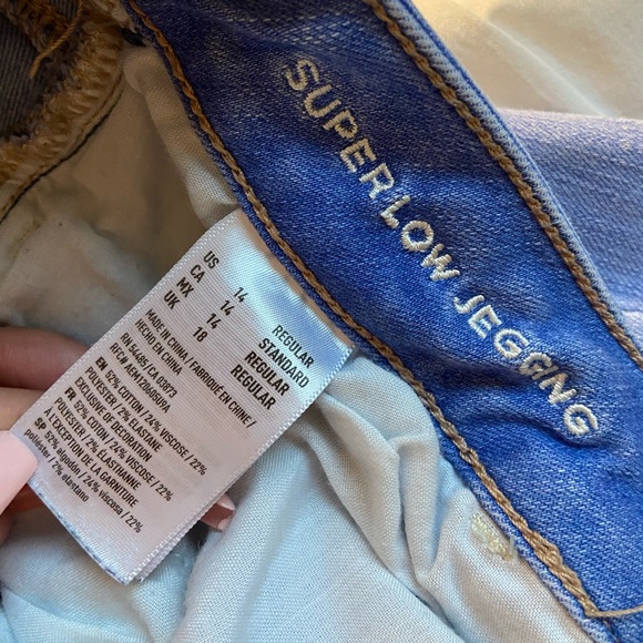 Cropped Jeans - Picture 3 of 3